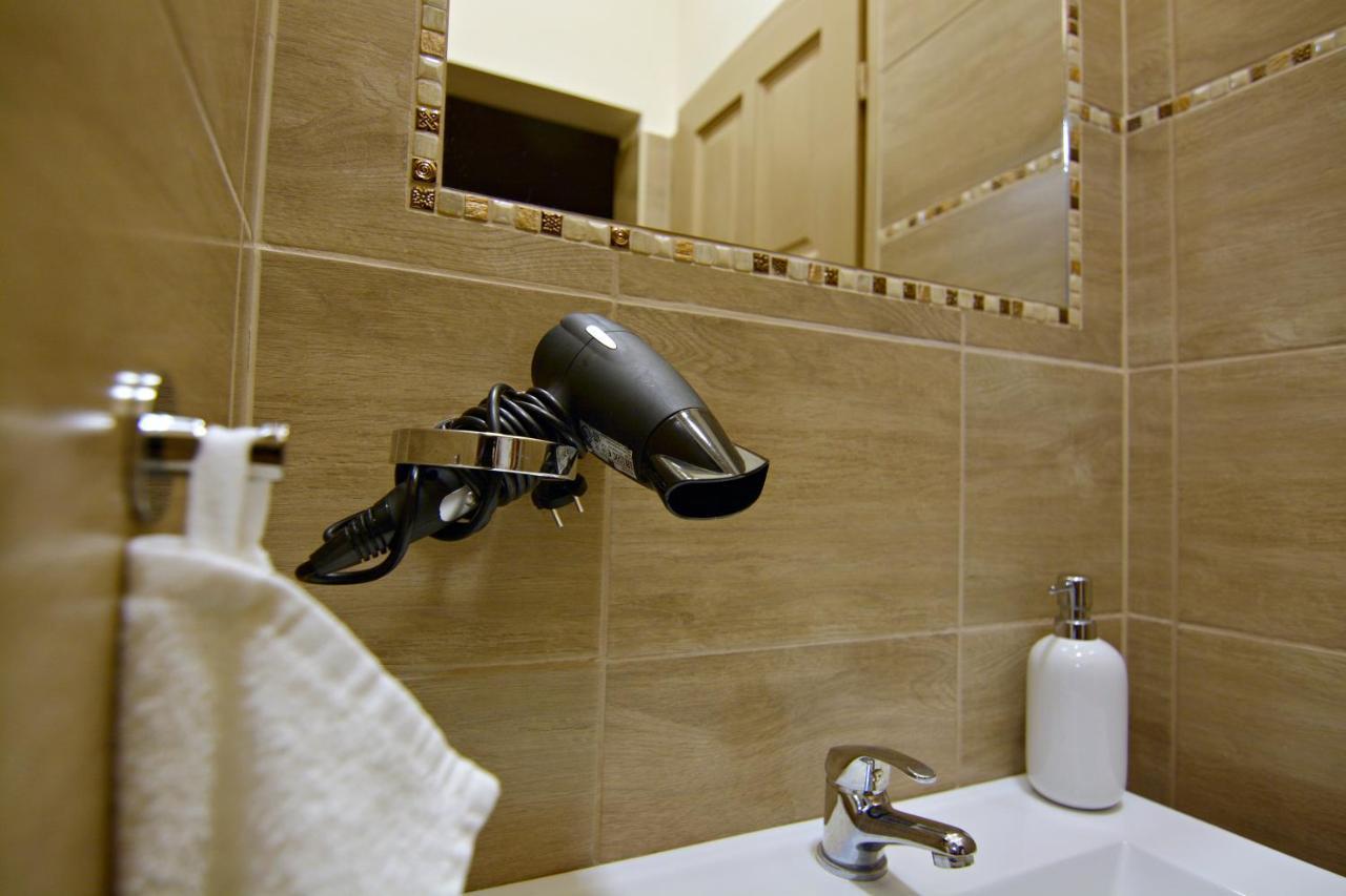 R.Gold Apartman Makó Buitenkant foto